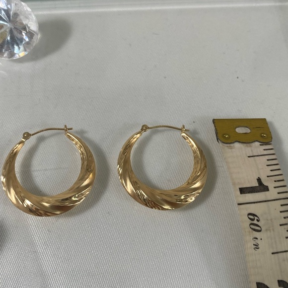 14K YELLOW GOLD classic twisted hoop earrings REAL GOLD 1” - Picture 10 of 10